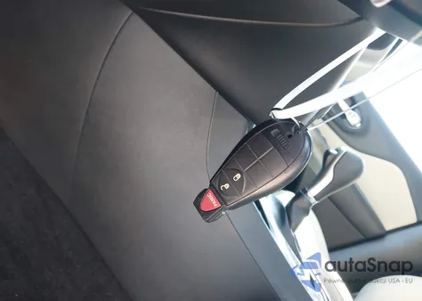 2015 Jeep Cherokee Sport из США, поврежденный, VIN 1C4PJLAB6FW611945